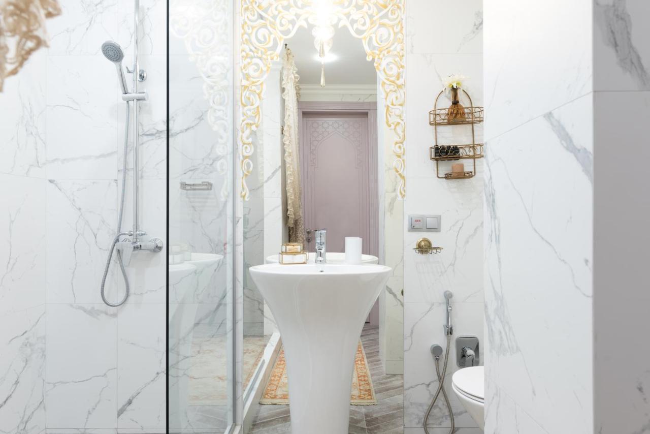 Mr Grey Boutique Hotel Odessa Esterno foto