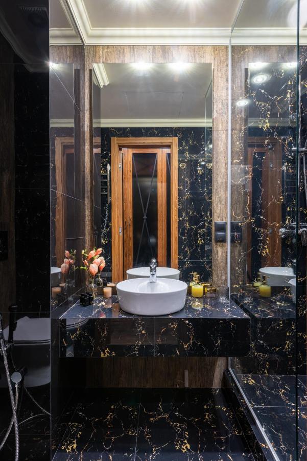 Mr Grey Boutique Hotel Odessa Esterno foto
