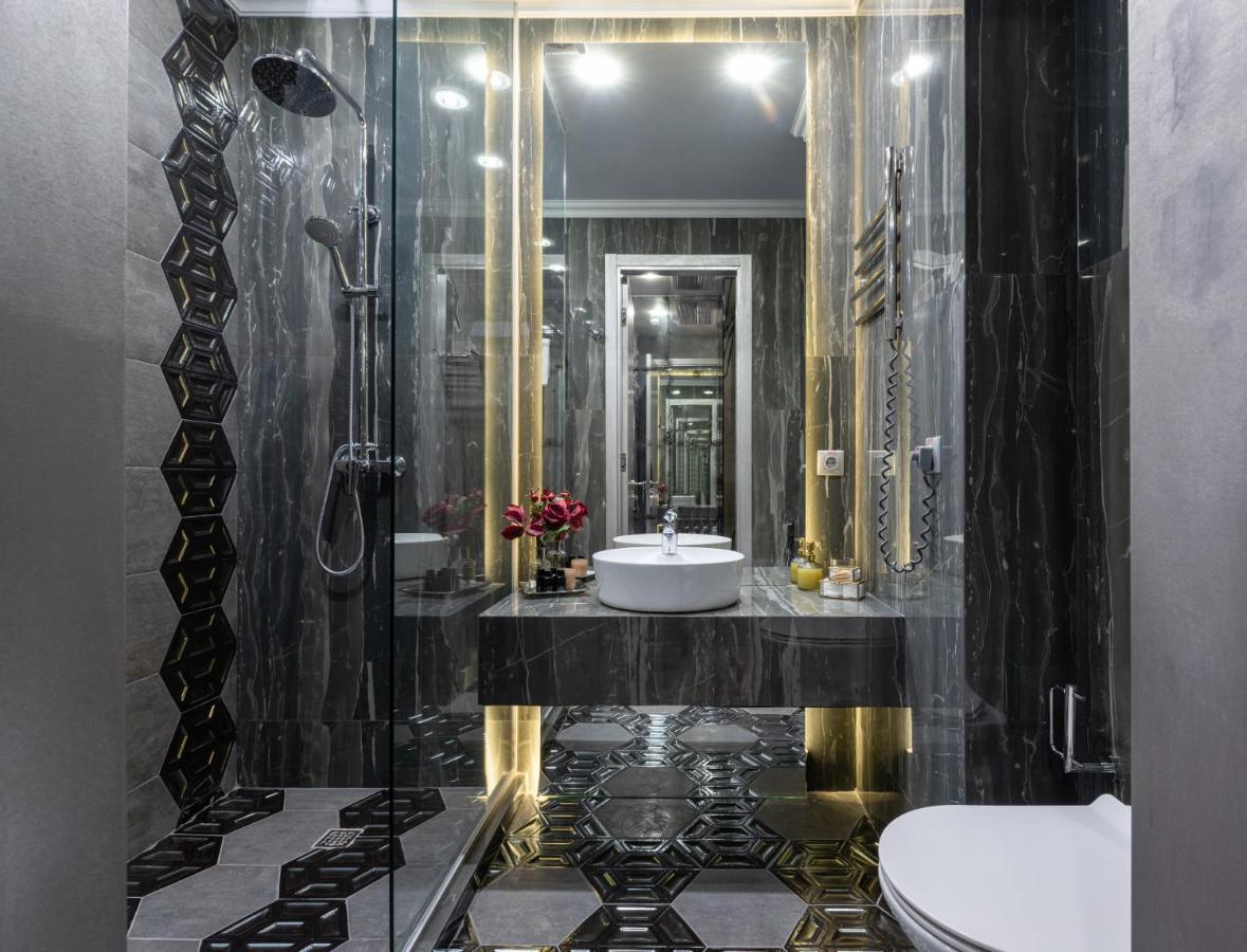 Mr Grey Boutique Hotel Odessa Esterno foto